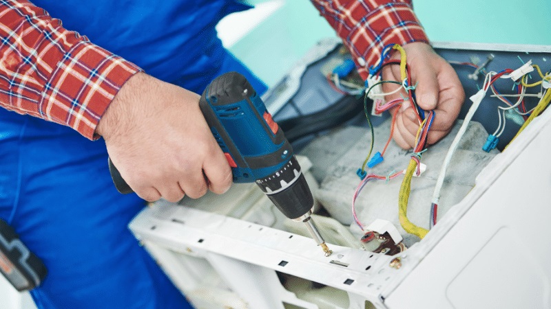 Kırkağaç Westinghouse Westinghouse çamaşır makinesi kart tamiri – Su almama arızası orijinal parça ile giderildi. - Teknik servis örneği